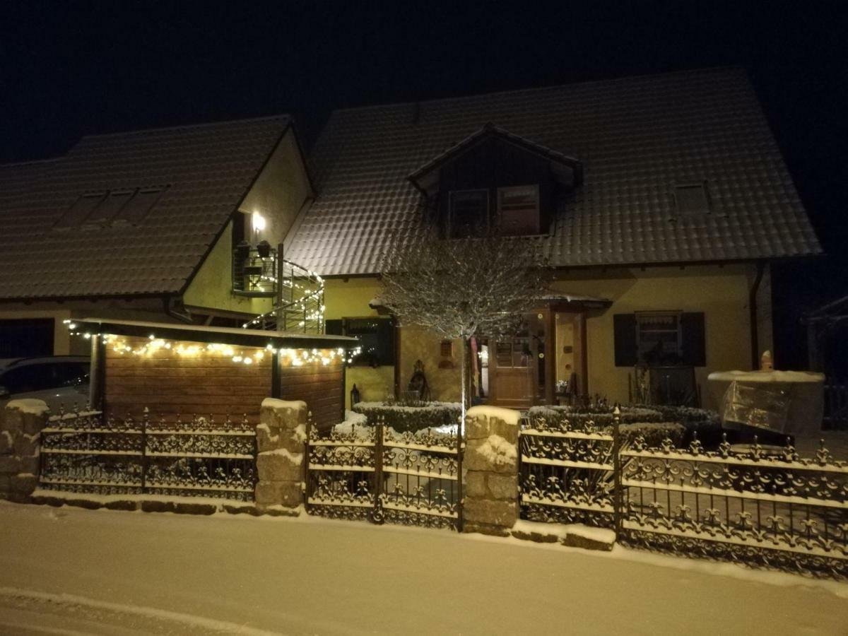 Sweet Home Suite Hallerndorf Bagian luar foto